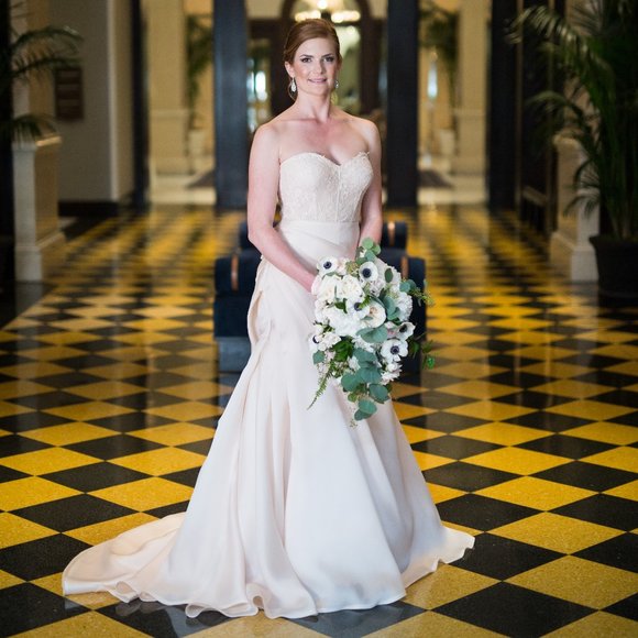 Monique Lhuillier Dresses & Skirts - Monique Lhuillier Wedding Dress
